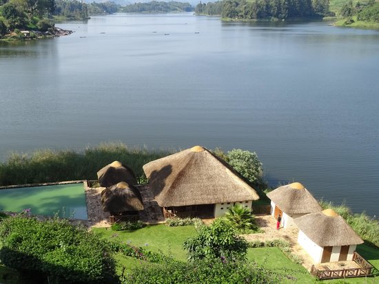 Lake Bunyonyi lodges