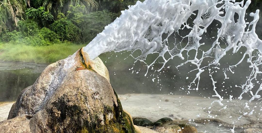 Sempaya hot springs